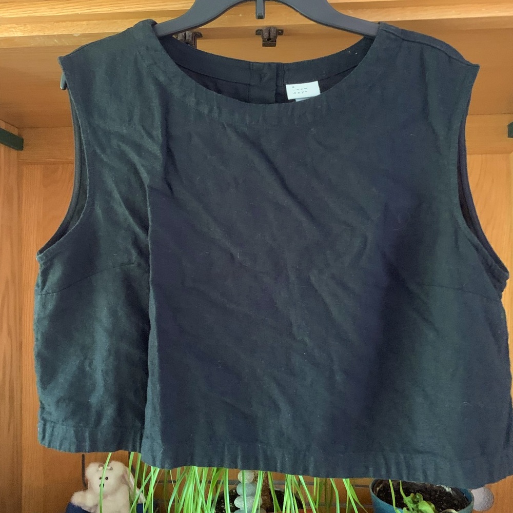 Black Sleeveless Top